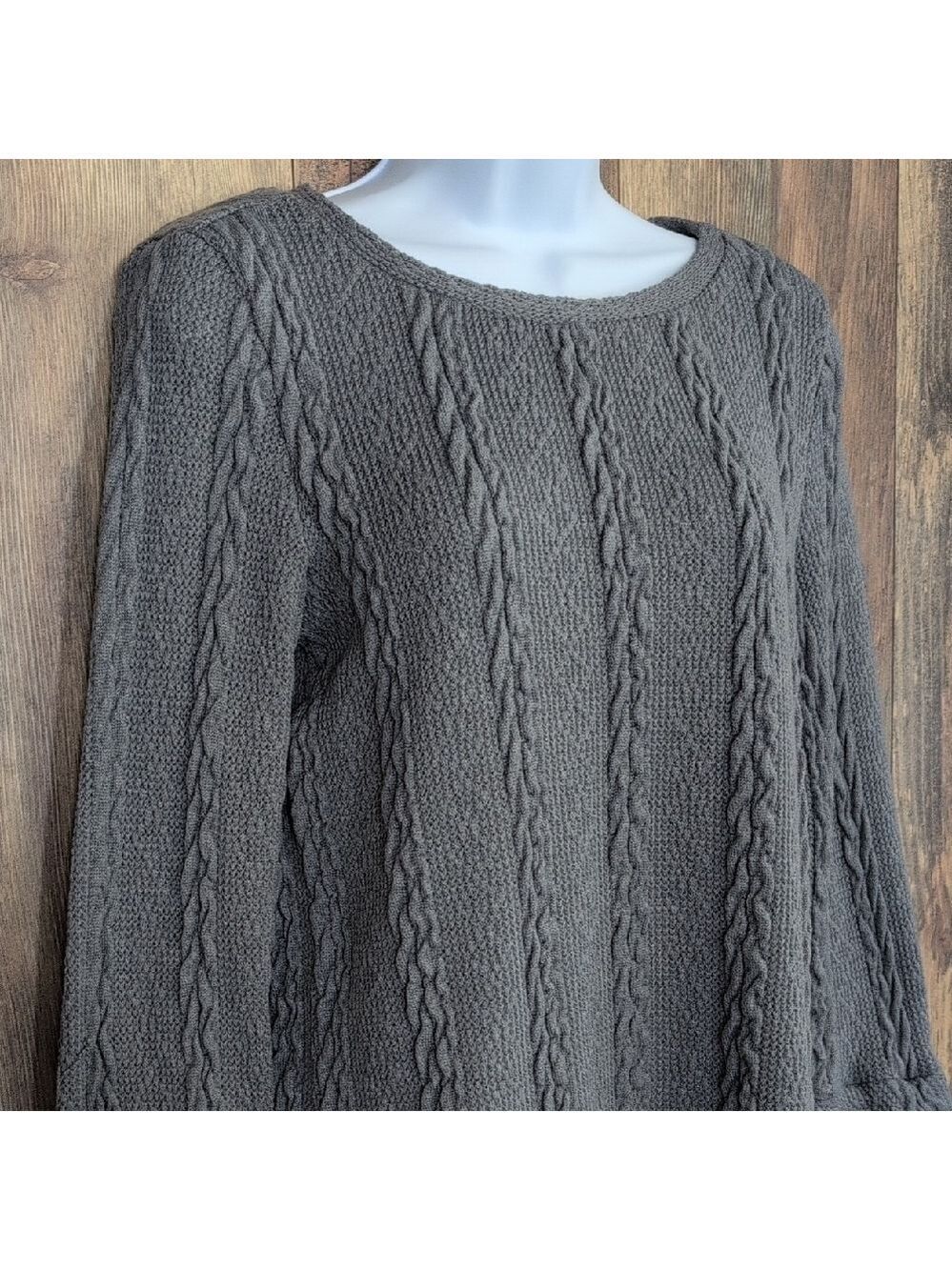 Doe & Rae Stylish Gray Knit Sweater S R123 - Picture 2 of 7